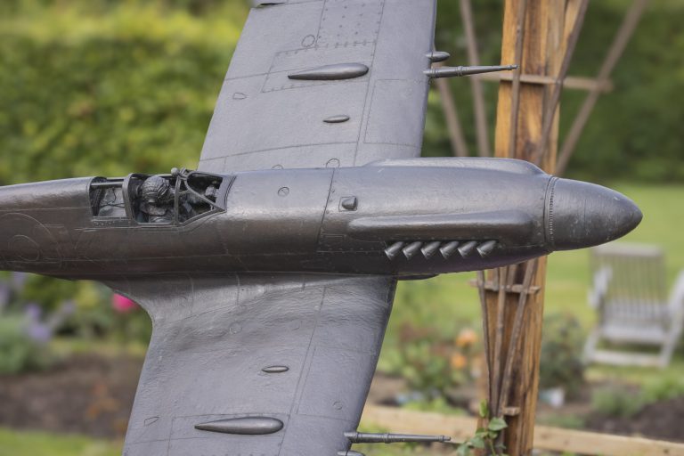 Spitfire-Sculpture-high-33-2-scaled-qsma5kpubnbc9yiv0hukgsy27pv6wpko23t8ztemtc