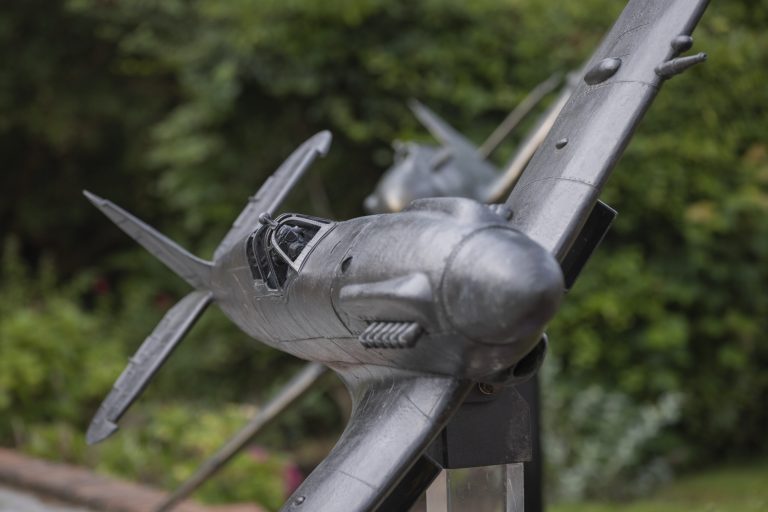 spitfire-sculptures-high-19-scaled-qsm9xar055zg1kjocf1u0e4xwknu4npr950bv3ofls