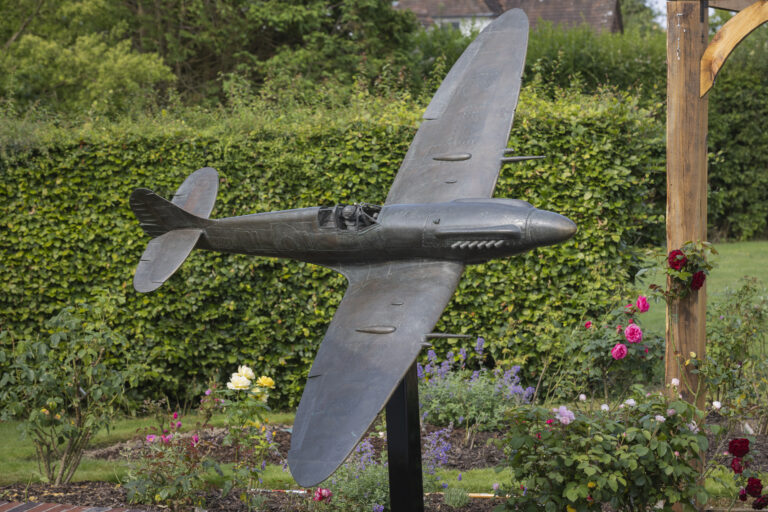 Spitfire-Sculpture-high-33-12